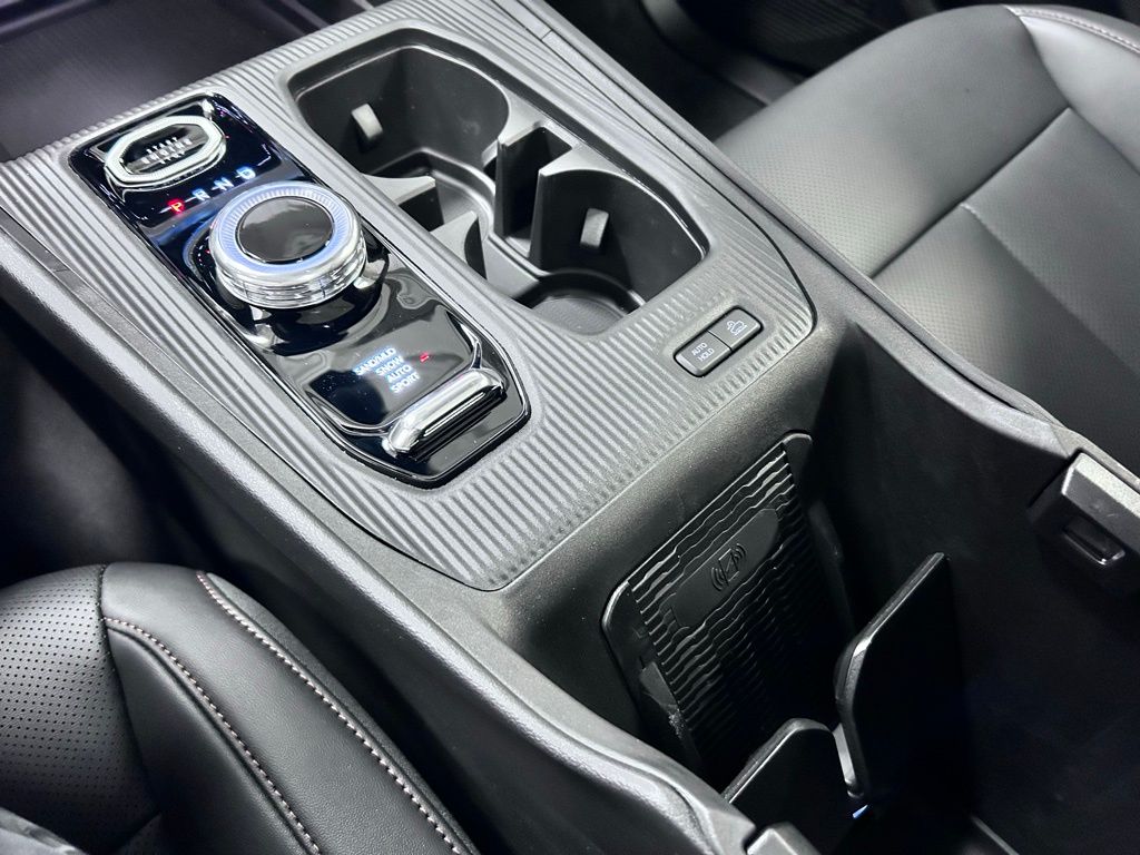 new 2026 Jeep Cherokee car, priced at $43,185