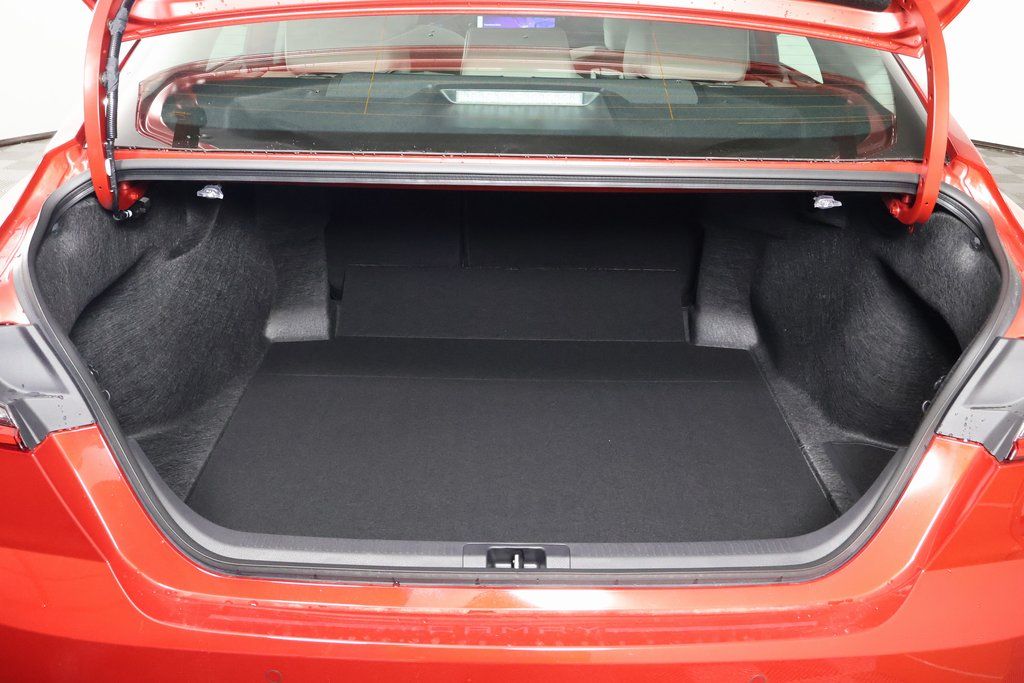 Thumbnail: 2025 Toyota Camry - 14