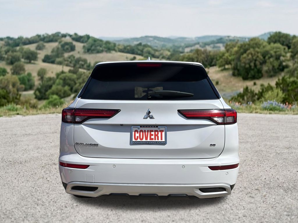 Used Car 2024 Mitsubishi Outlander  Se For Sale Under $25,000 In Austin, Texas