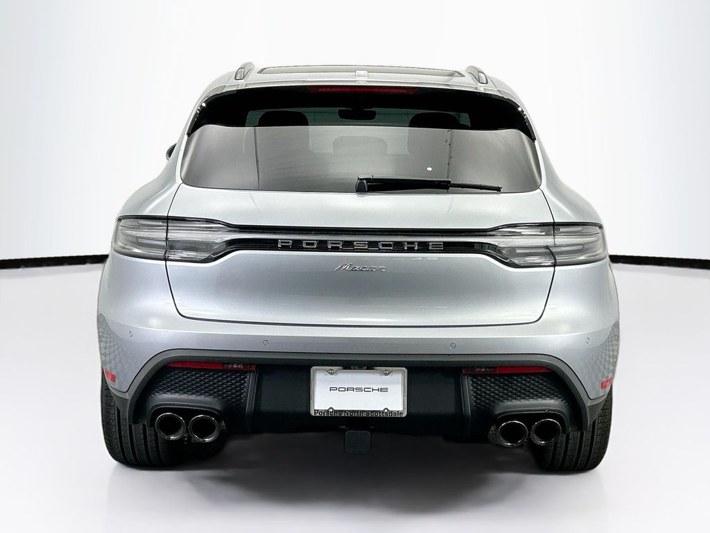 Thumbnail: 2026 Porsche Macan - 6