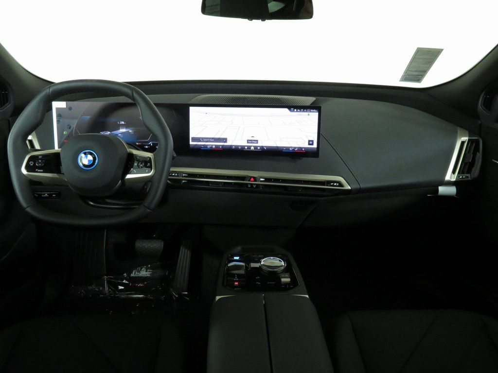 2025 BMW iX xDrive50 4