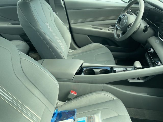 2022 Hyundai Elantra SEL 6