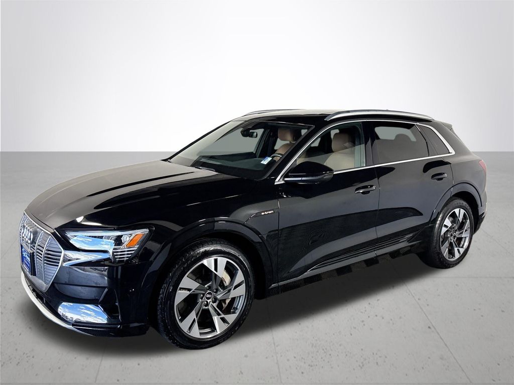 2021 Audi e-tron Premium Plus