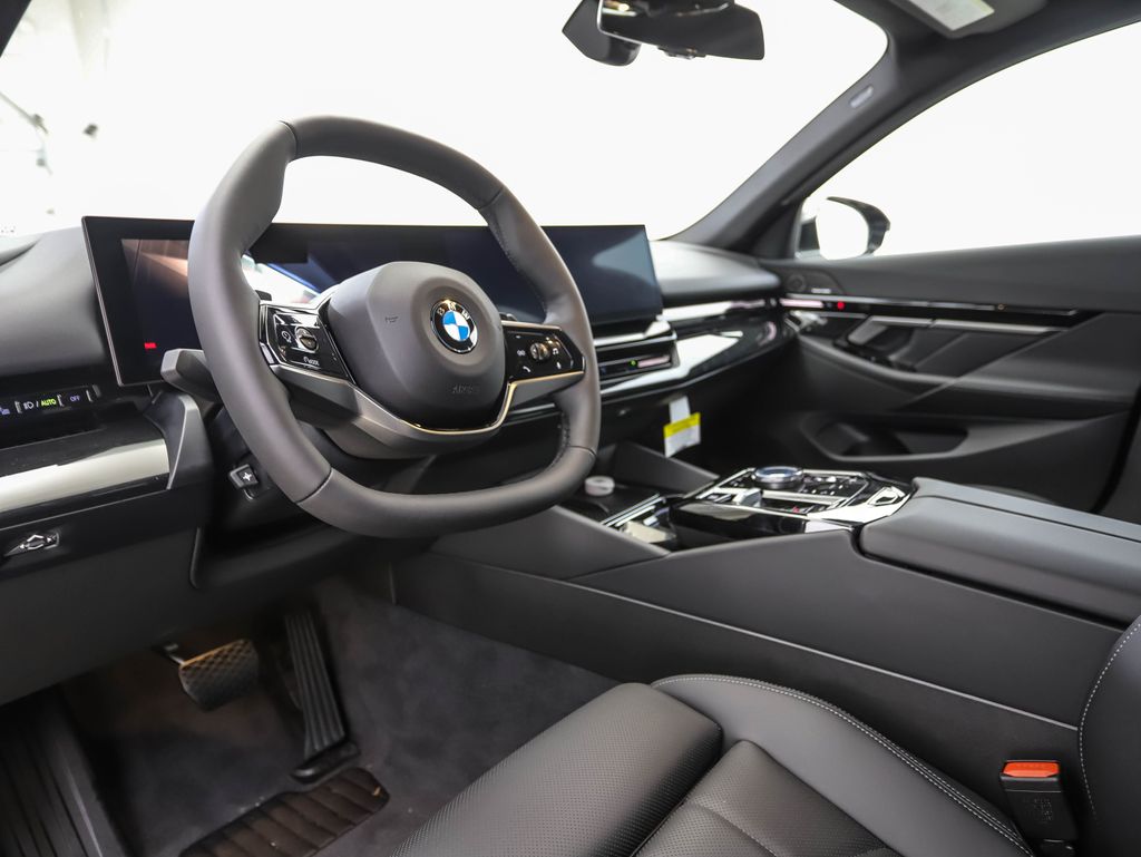 Thumbnail: 2026 BMW 5 Series - 11