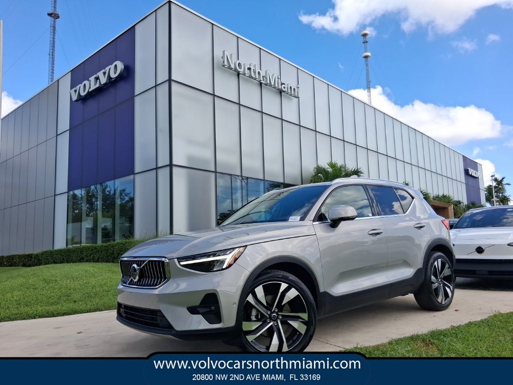 2026 Volvo XC60 Plug-In Hybrid T8 Plus