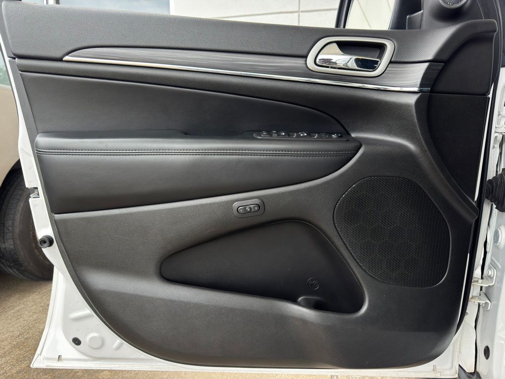 2021 Jeep Grand Cherokee Limited White at Bayway Cadillac of The Woodlands
