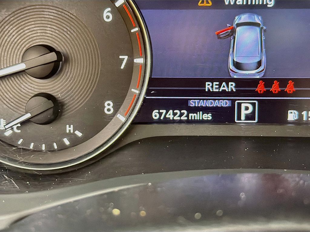 Used 2020 Blue INFINITI LUXE image 33