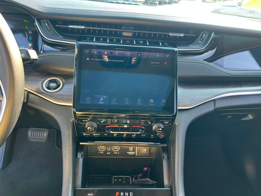 Used 2024 Jeep Grand Cherokee SUV