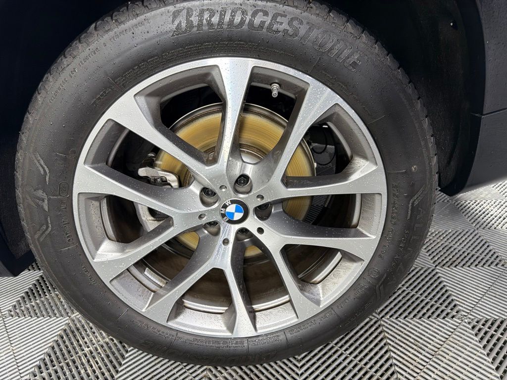 Thumbnail: 2025 BMW X5 - 9