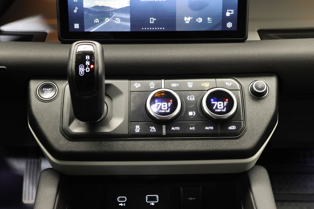 Thumbnail: 2023 Land Rover Defender - 23