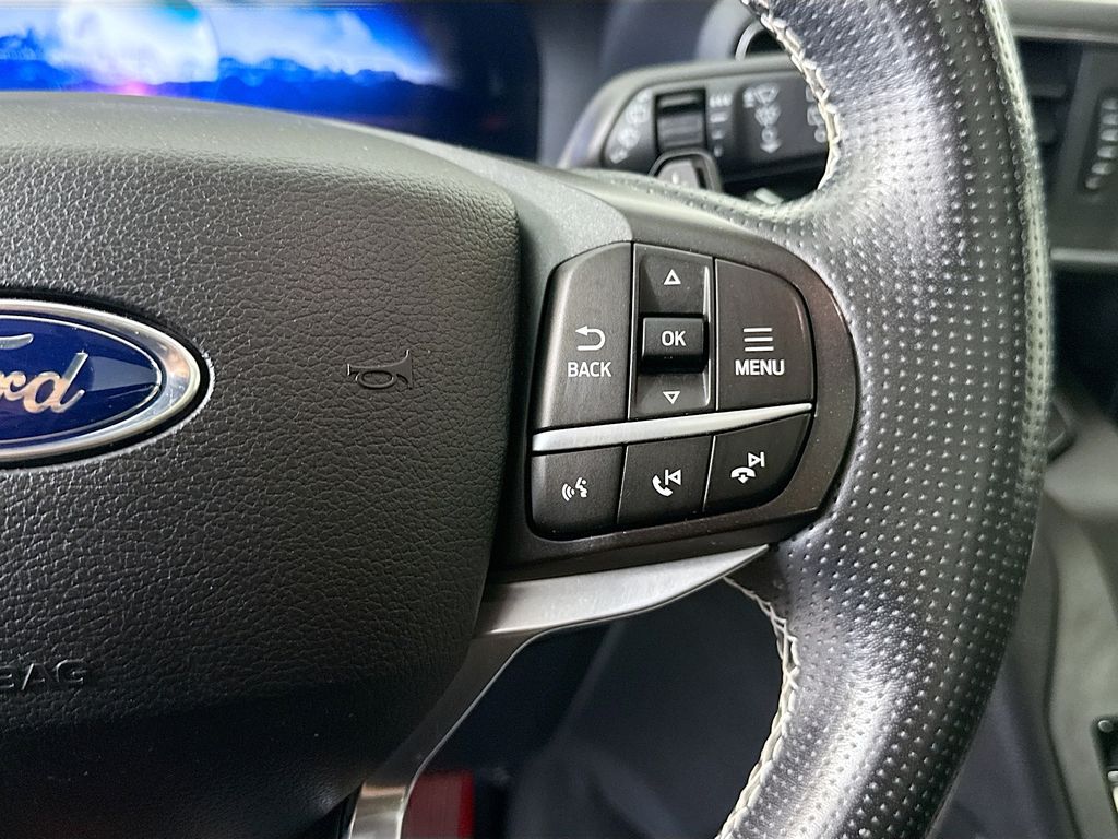 Thumbnail: 2020 Ford Explorer - 12