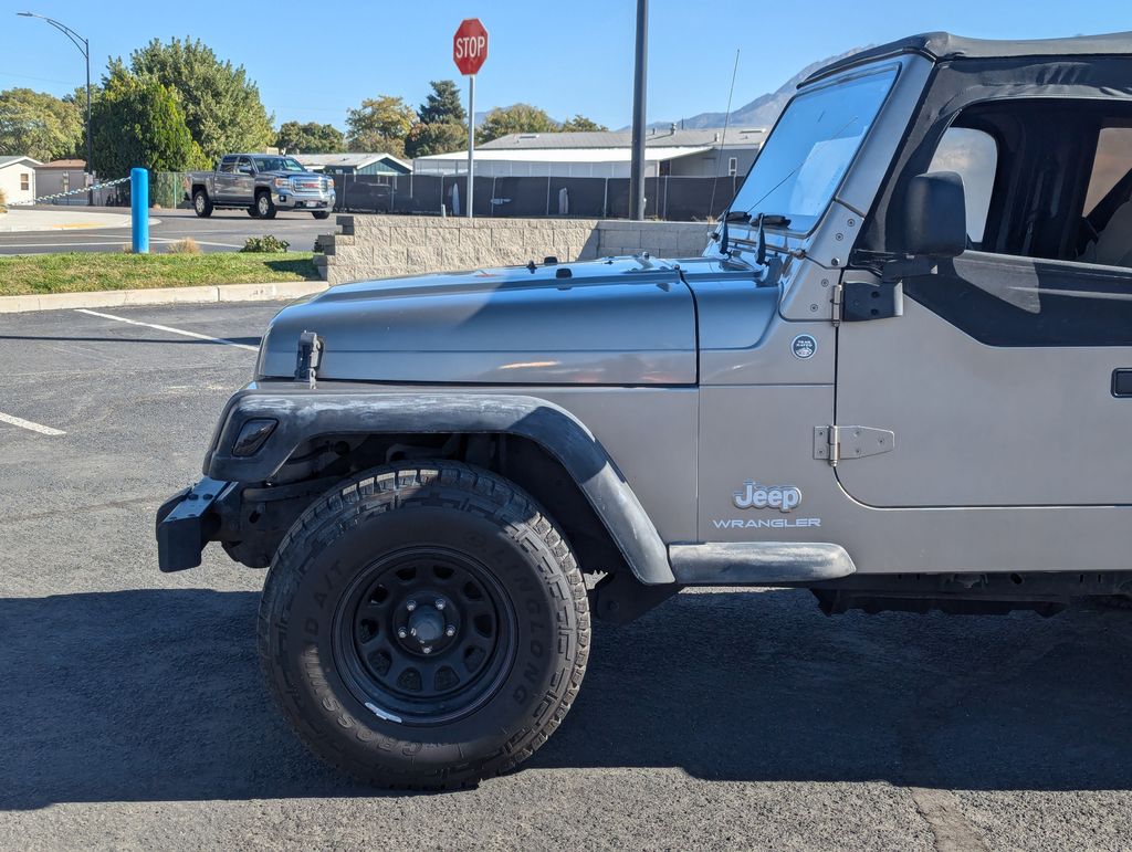 2006 Jeep Wrangler SE 12