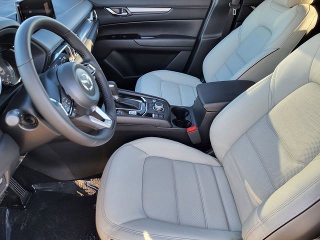 2025 Mazda CX-5 S Preferred package - Photo 7