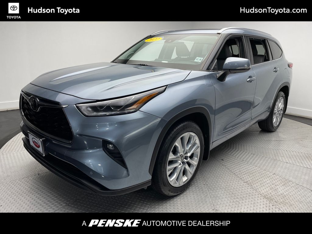 2022 Toyota Highlander Limited -
                Jersey City, NJ