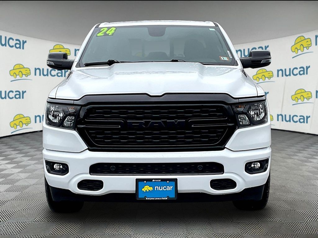 View vehicle photo 2