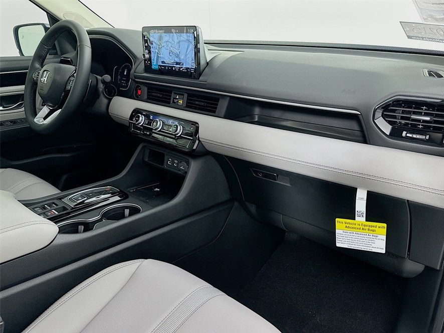 Used Car 2025 Honda Pilot  Touring For Sale Under $50,000 In Austin, Texas