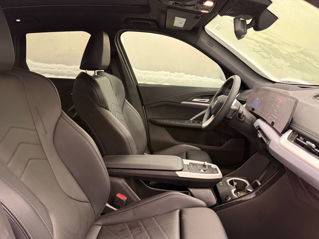 Thumbnail: 2025 BMW X1 - 29