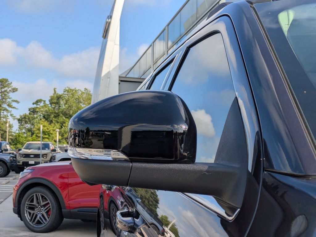 2025 Ford Expedition Platinum MAX