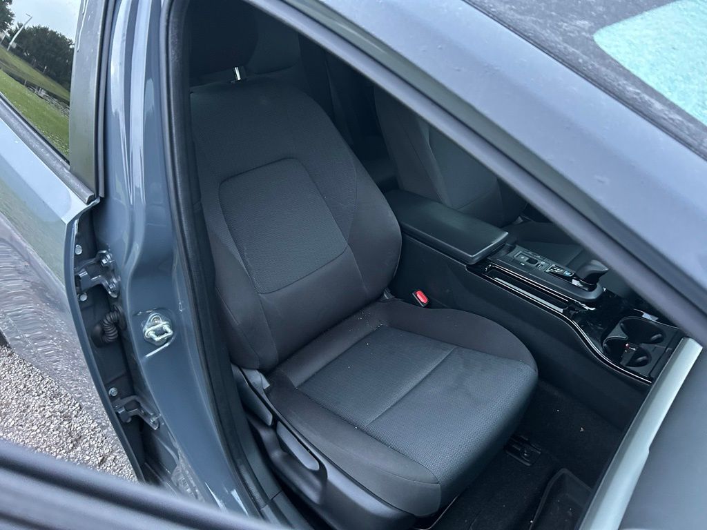 Thumbnail: 2024 Toyota Prius - 15