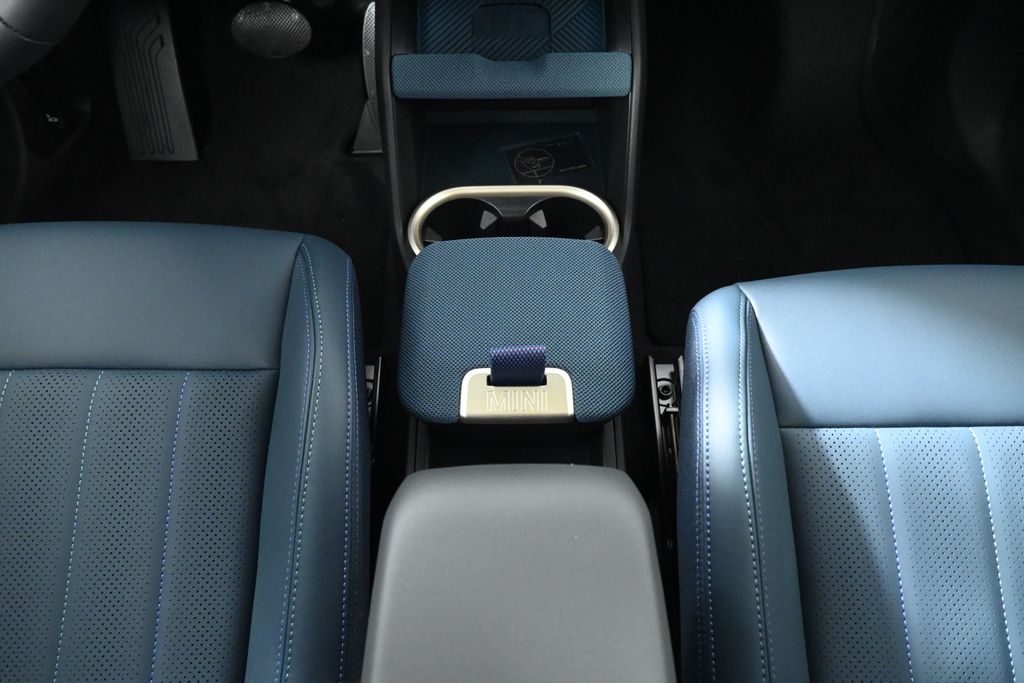 Thumbnail: 2025 MINI Cooper Countryman - 19