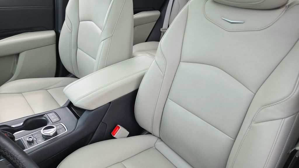 2023 Cadillac XT4