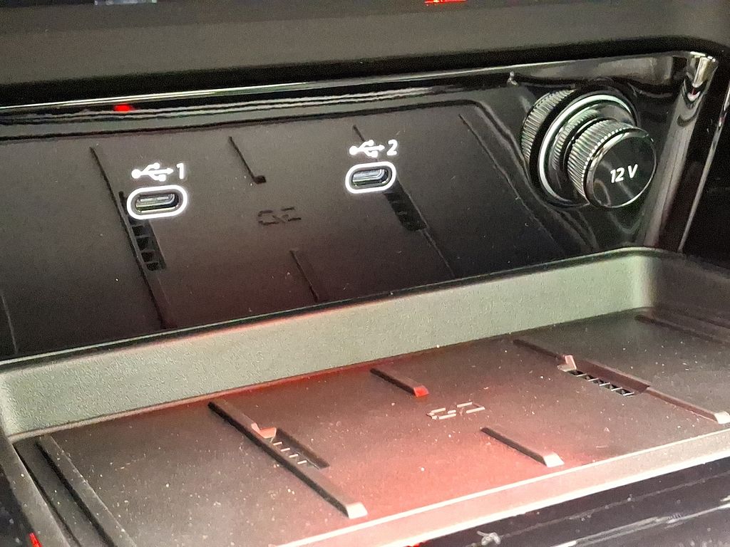 Thumbnail: 2025 Audi Q5 - 12