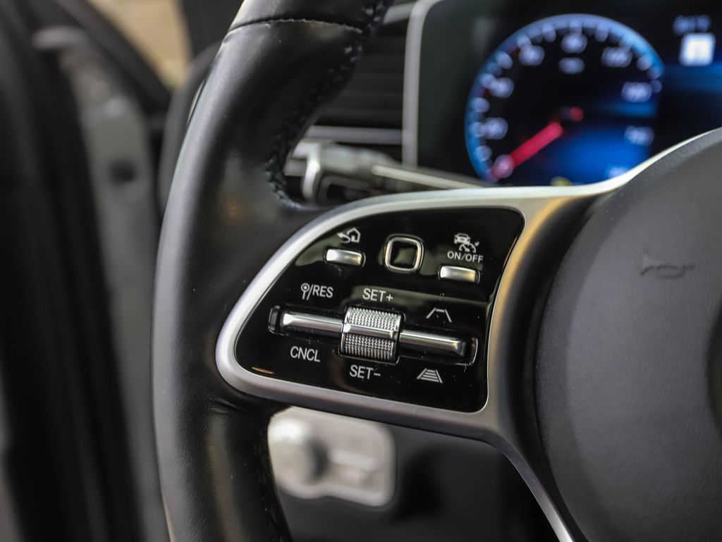 Thumbnail: 2021 Mercedes-Benz GLS - 12