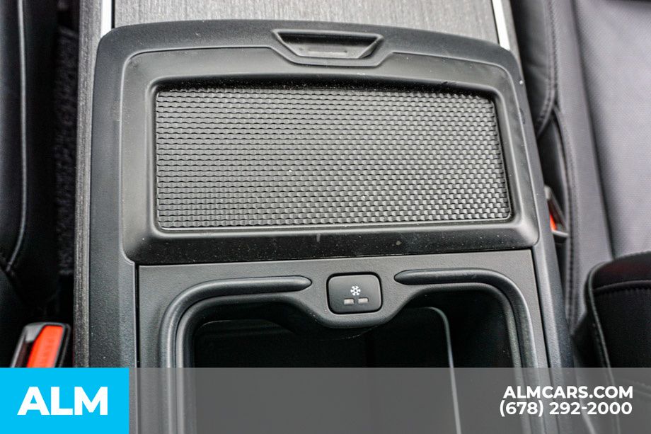 Used 2023 Silver Land Rover SE image 44