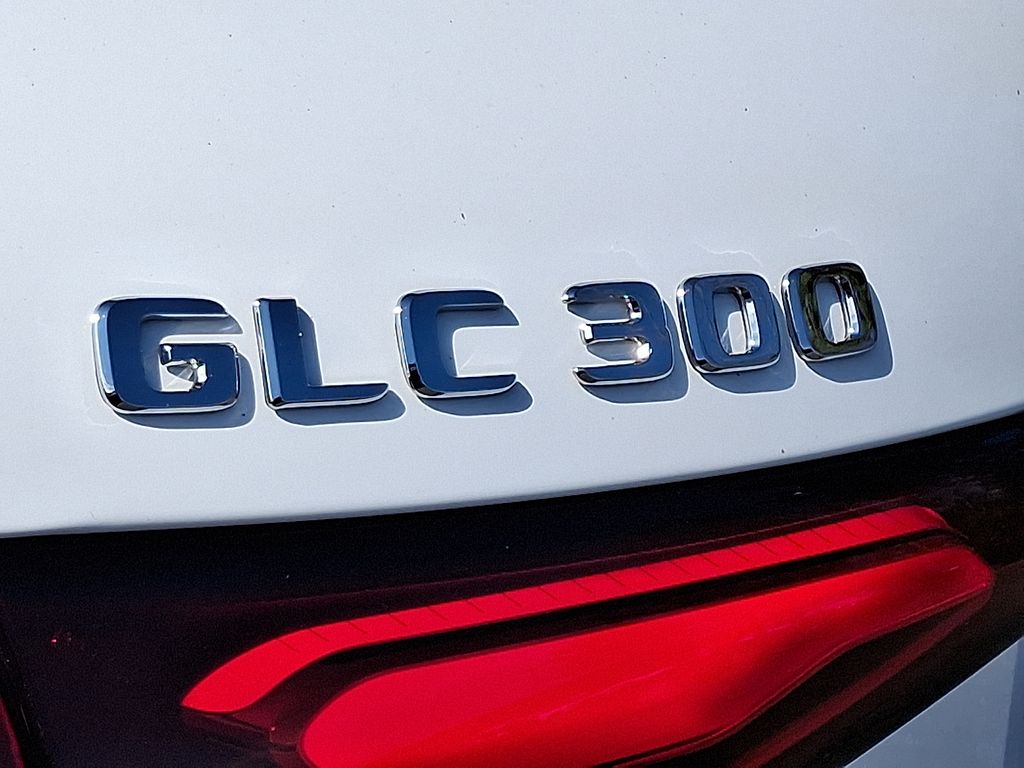 Thumbnail: 2026 Mercedes-Benz GLC - 30