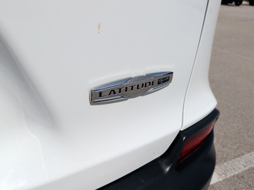 2020 Jeep Cherokee Latitude Plus White at Parkway Family Mazda
