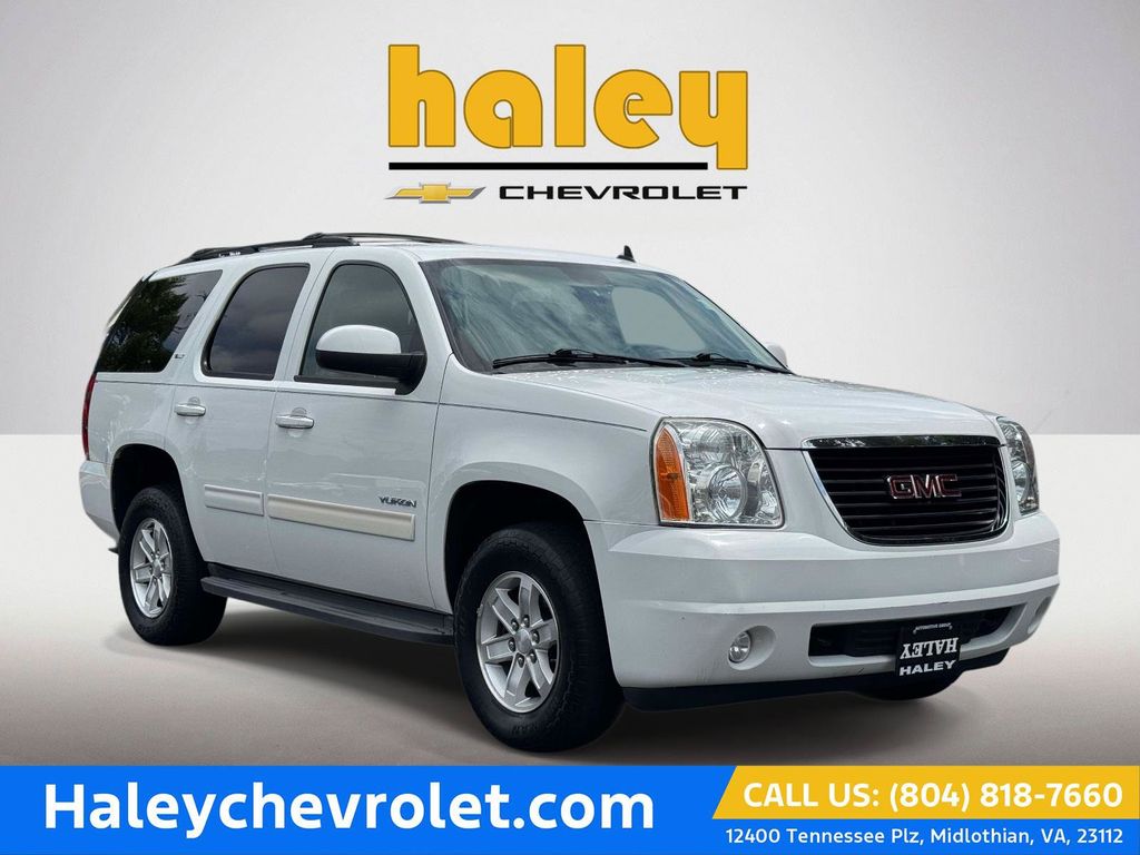 Summit White 2014 GMC Yukon SUV / Crossover Four-Wheel Drive 6-Speed Automatic Overdrive