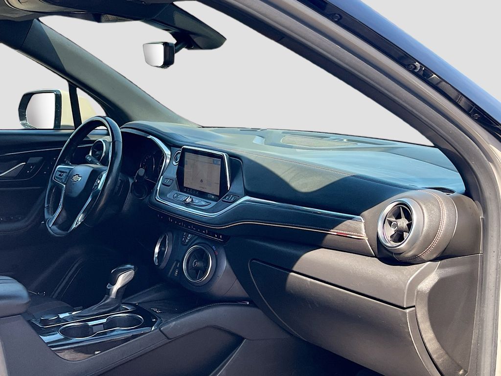 Used 2021 Gray Chevrolet Premier image 30
