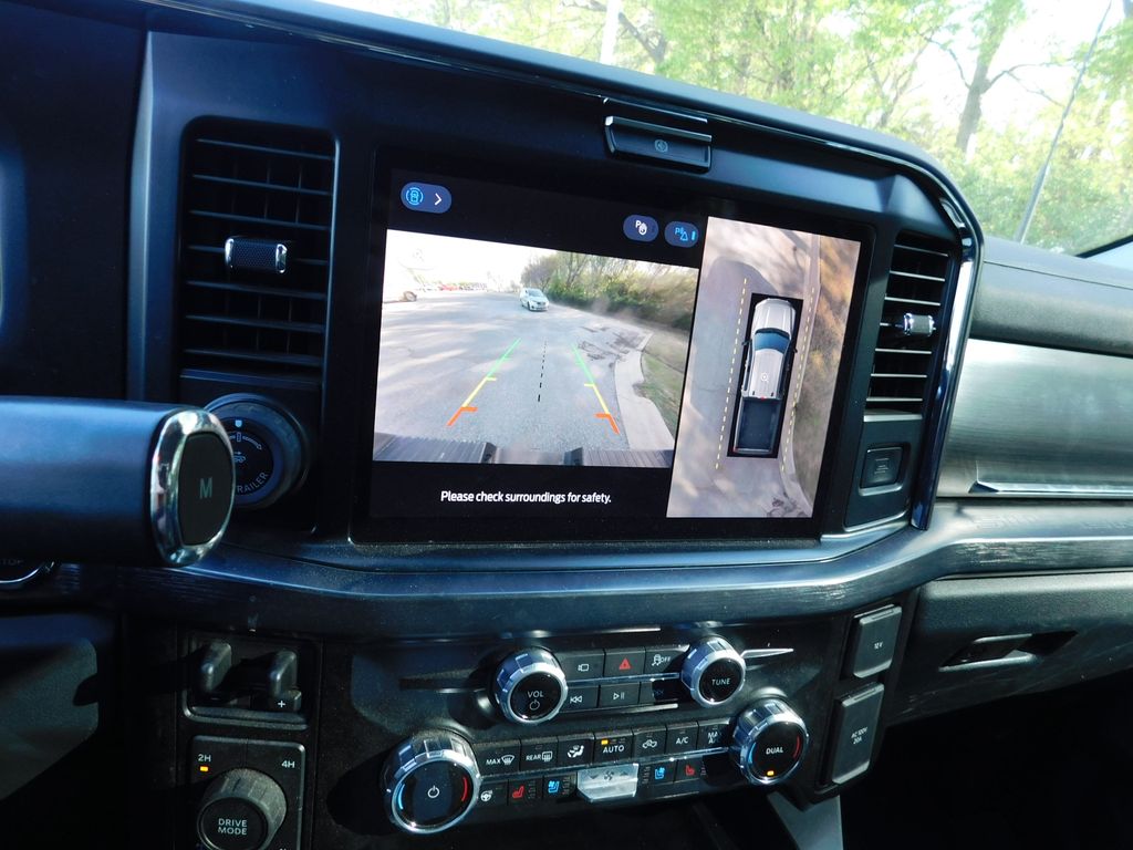 Thumbnail: 2025 Ford Econoline - 10