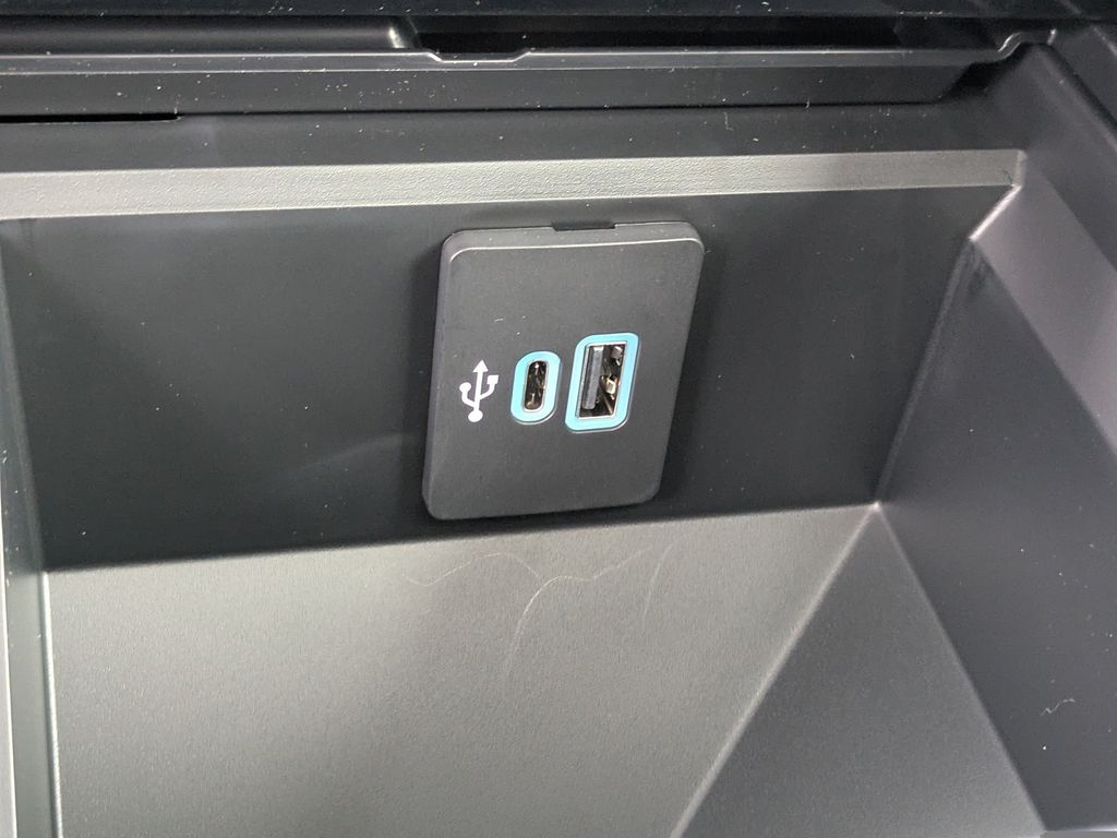 2026 Ford F-350 Super Duty LARIAT