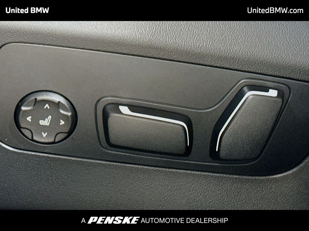 Thumbnail: 2026 BMW M5 - 4