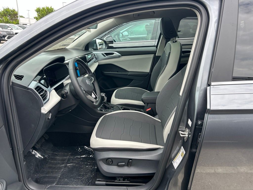 New 2026 Gray Volkswagen 1.5T SE image 15