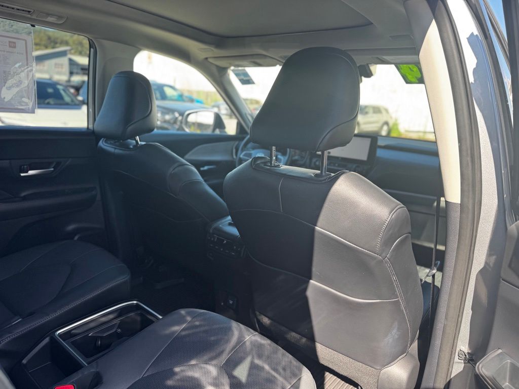Used 2024 Toyota Grand Highlander SUV
