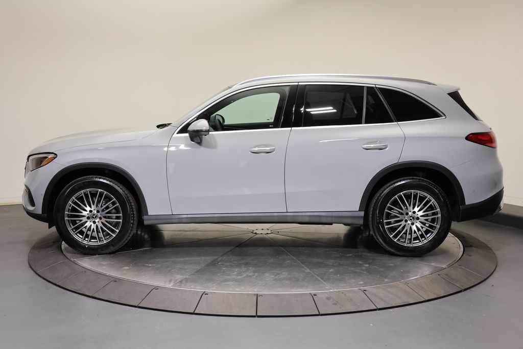 Thumbnail: 2026 Mercedes-Benz GLC - 4