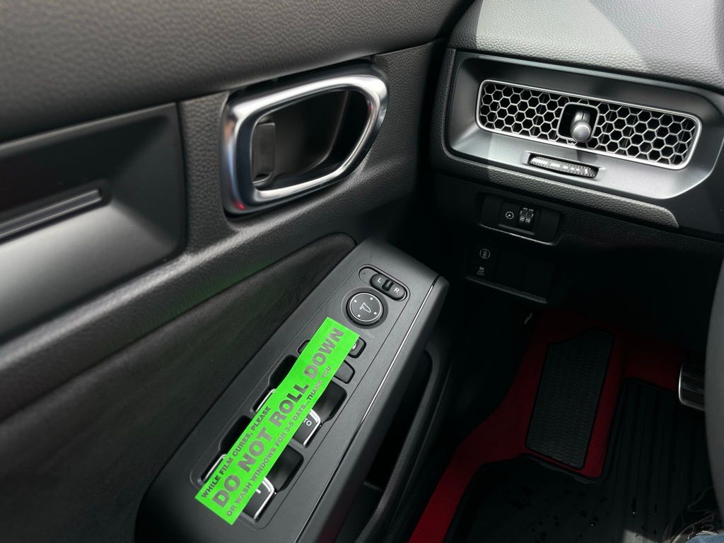 Thumbnail: 2025 Honda Civic - 25