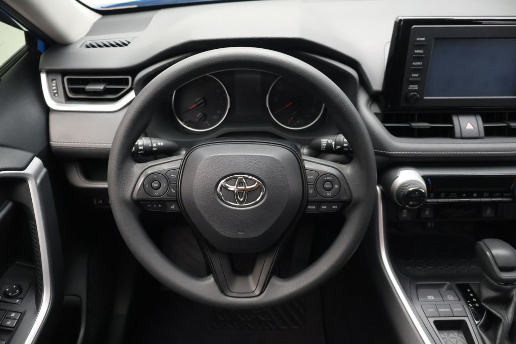 Thumbnail: 2019 Toyota RAV4 - 23