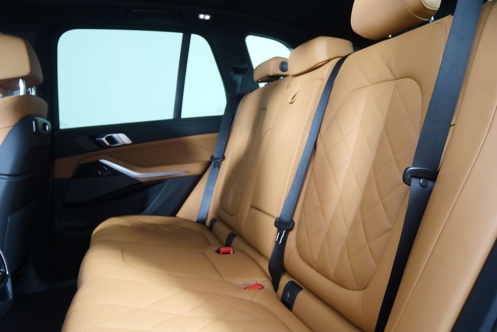 Thumbnail: 2026 BMW X5 - 16