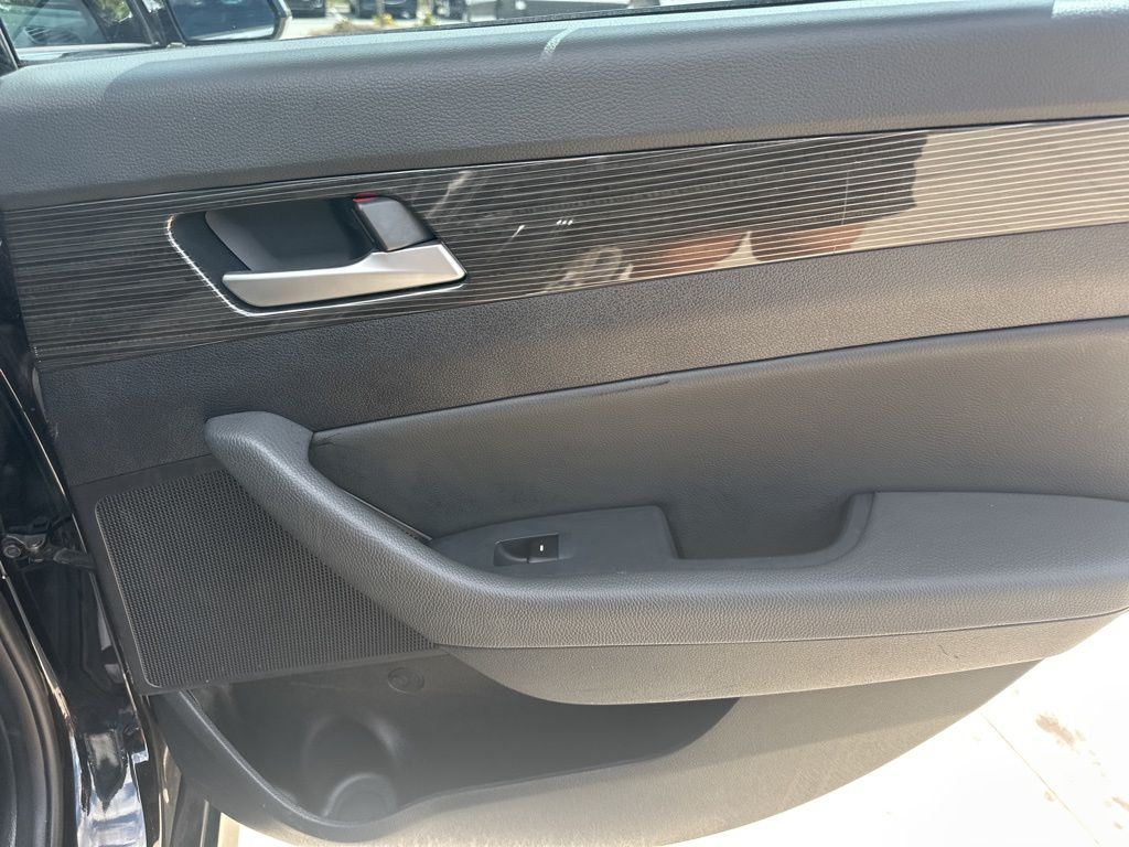 2018 Phantom Black Hyundai Sonata Limited FWD Sedan