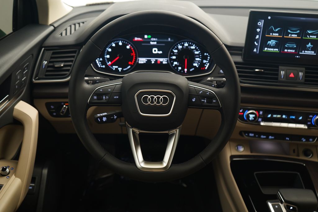 Thumbnail: 2023 Audi Q5 - 9