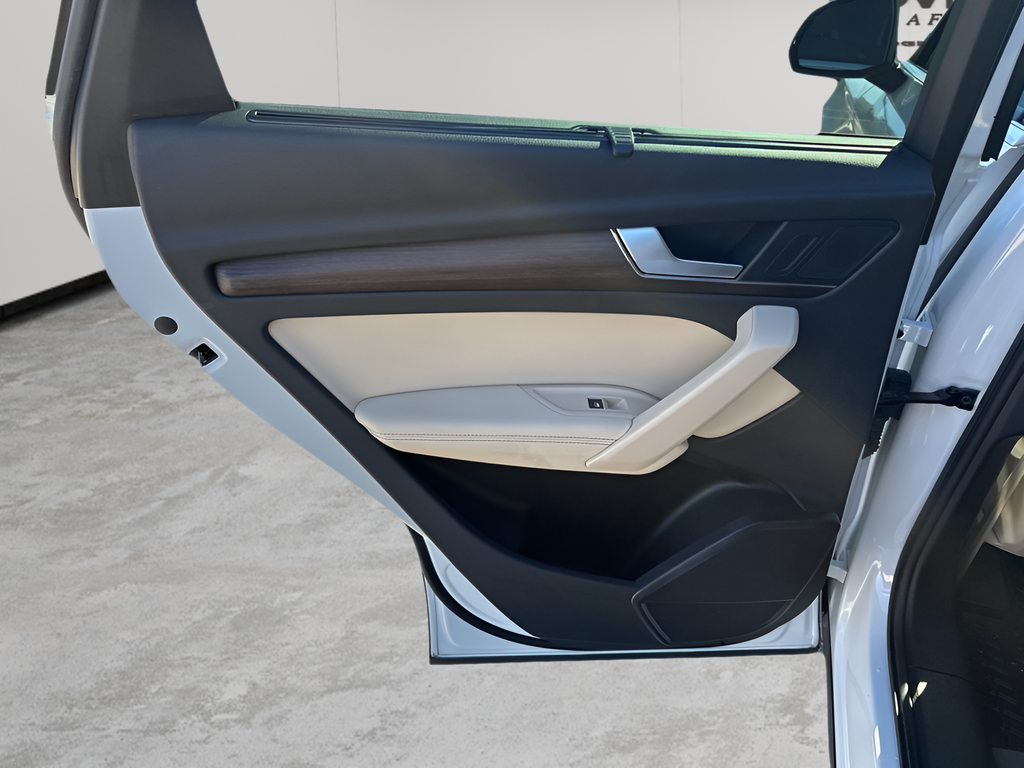 Used Car 2021 Audi Q5  45 Premium Plus For Sale Under $25,000 In Austin, Texas