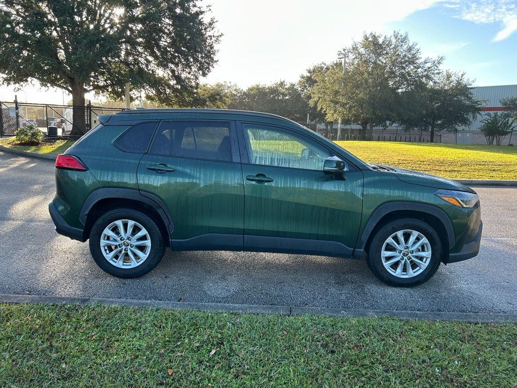 Thumbnail: 2022 Toyota Corolla Cross - 6