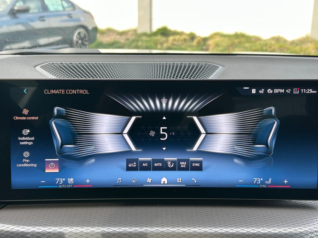 Thumbnail: 2026 BMW 3 Series - 24