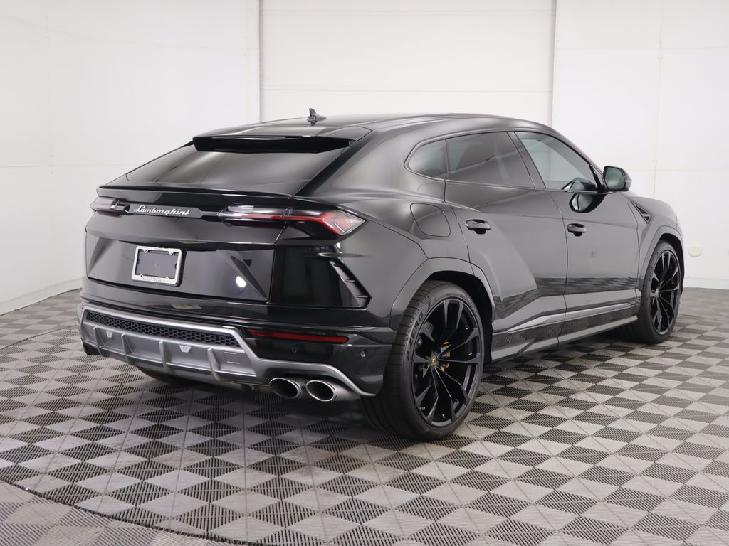 Thumbnail: 2020 Lamborghini Urus - 5