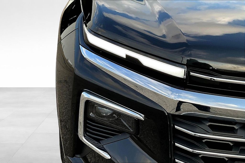 Used 2026 Chevrolet Traverse SUV