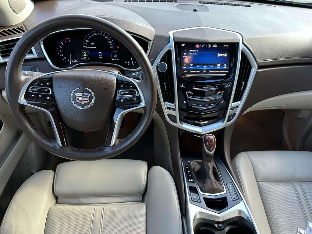 2015 Cadillac SRX Luxury 13