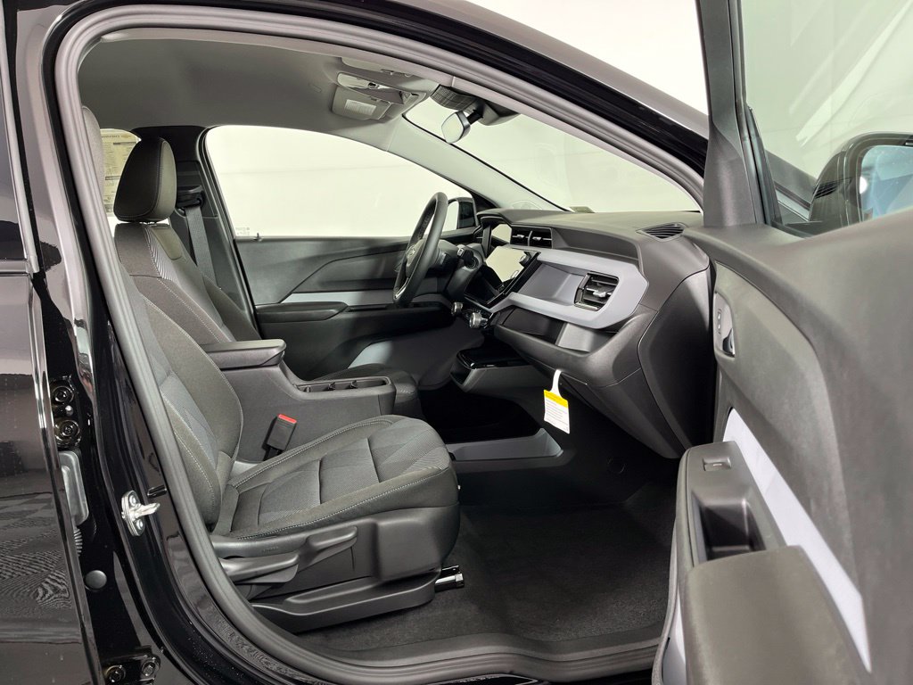 Thumbnail: 2027 Chevrolet Bolt EV - 5